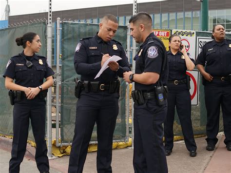 Immigration Enforcement Officers 的图像结果