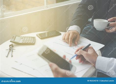 Good Work Meeting Photo 的图像结果