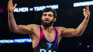 Arman Tsarukyan calls out Michael Chandler for RAF wrestling match