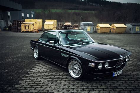 [100+] Classic Bmw Wallpapers | Wallpapers.com