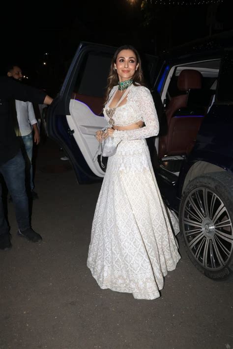 Janhvi Kapoor to Malaika Arora, celeb divas sizzle in stunning white ...