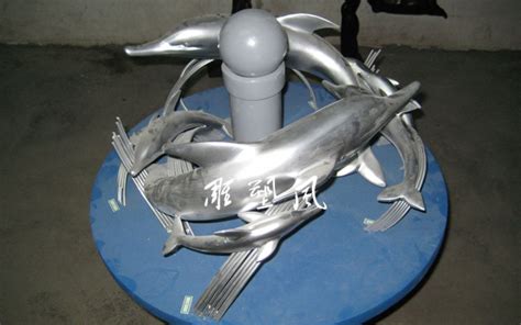 不锈钢海豚雕塑-城市广场创意海豚景观动物雕塑-央美雕塑