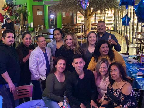 Mariscos Super Mix – El Rey de las Micheladas