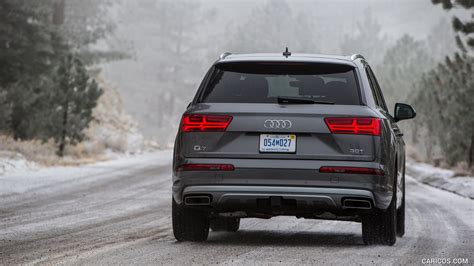 2017 Audi Q7 3.0T quattro (US-Spec) | Rear