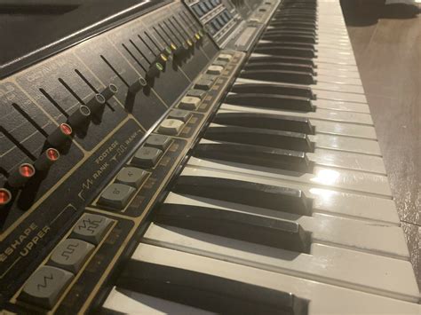 Moog Polymoog 的图像结果