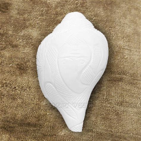 Vedic Vaani Lord Trinetra Ganesha Carved Blowing Shankh for Pooja ...