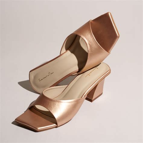 Block heels – Taaramitra