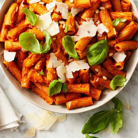 Roasted Red Pepper Pasta Recipe - Love and Lemons