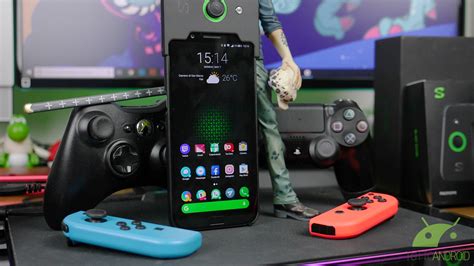 Nuove funzioni per JoyUI 11 e nuova colorazione arancione per Black Shark 2