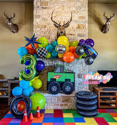 Balloon Twisting Fish 的图像结果