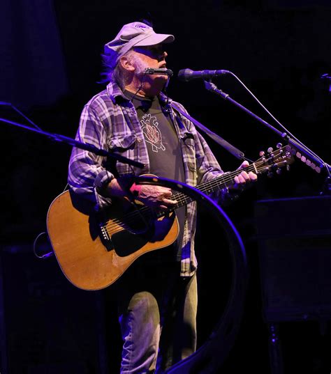 Neil Young Plays Favorites and Protest Songs at Hollywood Bowl: Review