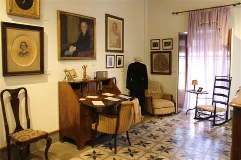 https://www.aytomoguer.es/export/sites/moguer/es/.galleries/turismo/monumentos/casamuseozenobiayjuanramon/CASA-MUSEO-2.jpg