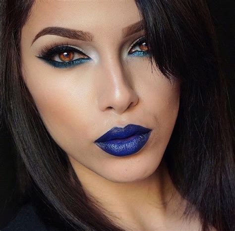 what lipstick goes with blue eyes