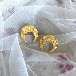Horseshoe Studs -Gold – Jewellery By Mitali Jain