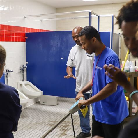 Live Feed | Dixon Road Elementary School