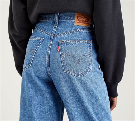 High Waisted Straight Women's Jeans - Medium Wash | Levi's® CA