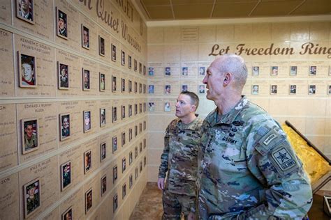 Chief of Staff of the Army General Randy A. George visits NETCOM ...