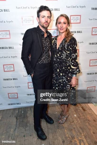 Sarah Avett Photos and Premium High Res Pictures - Getty Images