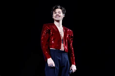 Harry Styles Takes the Crown With 'Kiss All the Time. Disco ...