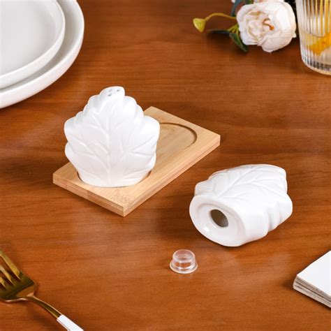 Ceramic Maple Leaf Salt Pepper Shaker Set With Tray Online - Premium ...