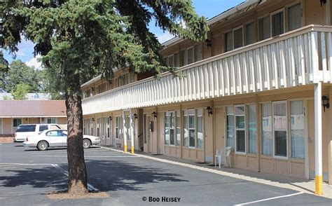 BUDGET HOST FRONTIER INN (Susanville) - Hotel Reviews & Photos ...