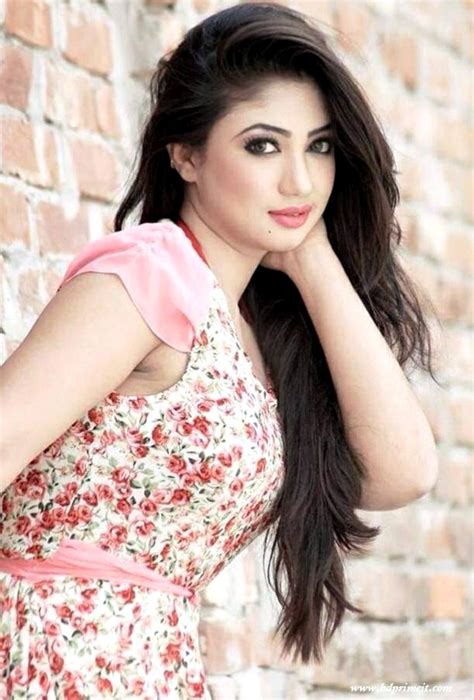 Achol (Actress) Wiki, Biography, Dob, Age, Height, Weight, Affairs and More
