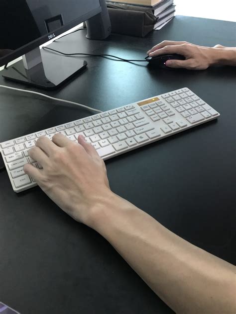 Where to Position Mouse When Using a Computer 的图像结果