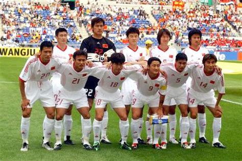 02中国队为什么能进世界杯(2002年中国足球怎么进世界杯的？实力是关键，十强赛几乎保持不败)