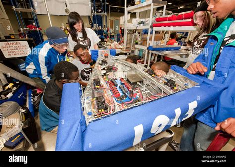Robotics Competition 的图像结果