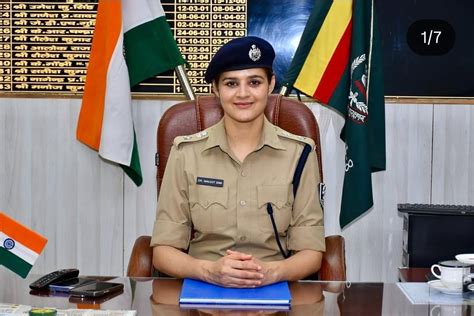 Meet IPS Navjot Simi: Dentist Turned IAS Officer Who Cracked UPSC in ...