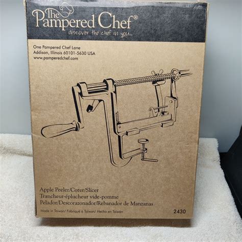 Pampered Chef 2430 Apple Peeler Corer Slicer & 2435 Wooden Stand New ...