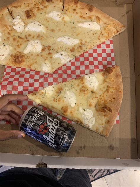 Estimate for these spicy hot oil hand-pulled noodles? No meat. There ...