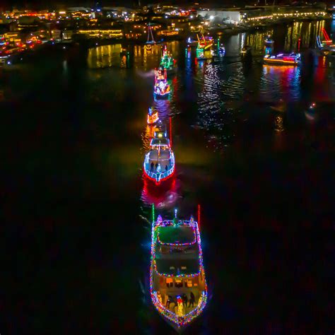 The Newport Beach Christmas Boat Parade Sparks More Holiday Magic ...