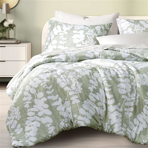 Amazon.com: METAHOTS King Size Comforter Set, 7 PCS White Flowers ...