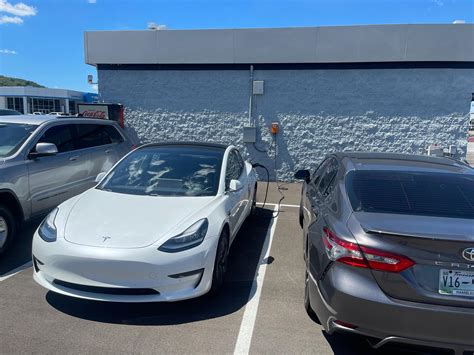 Grindstaff Kia | Johnson City, TN | EV Station