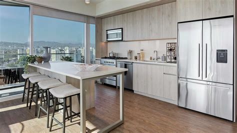 Luxury Apartments For Rent in Miracle Mile LA | One Museum Square