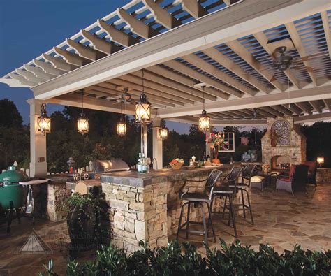 20 Beautiful Outdoor Kitchens With Bars - Housely