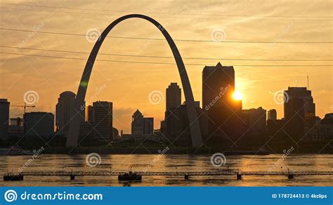 St. Louis Sunset Times Explained: Why Today's Golden Hour Is Different ...