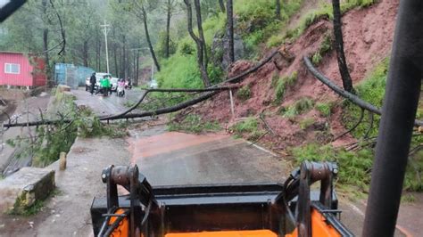 Heavy rain blocks key routes on Dharampur, Kasauli roads