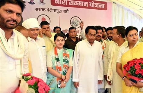 Bhopal: Roshni, Neeraj Join Congress In Kamal Nath’s Presence