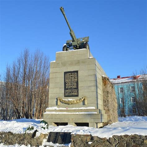 Alyosha Monument, Monument of the Defenders of the Soviet Arctic during ...