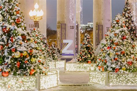 Как российские города украсили к Новому году. Фотогалерея — РБК