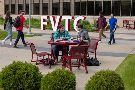 Spring 2024 Dean’s List Announced - FVTC News