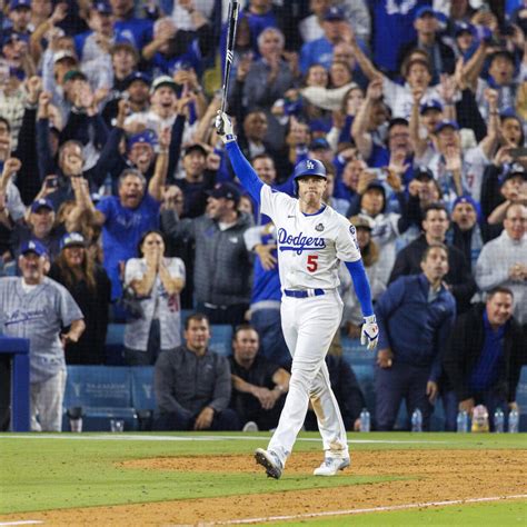 Freddie Freeman etches his name into Dodgers' World Series lore - Los ...