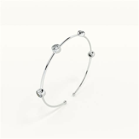 Shop Zircon Pulse Station Silver Bracelet for Women - PALMONAS