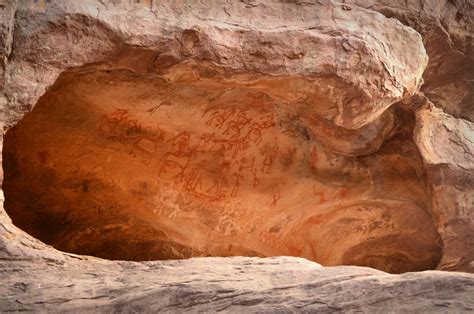 D'source Design Gallery on Bhimbetka - Rock Shelters of Bhimbetka | D ...