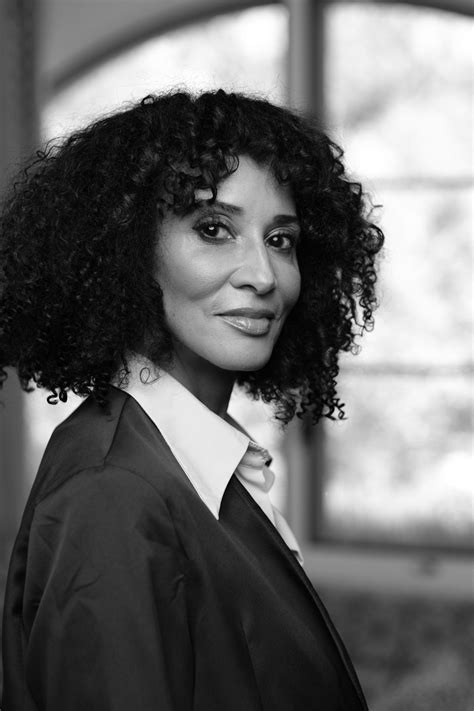 Conversations with Laura Cathcart Robbins - Voyage LA Magazine | LA ...