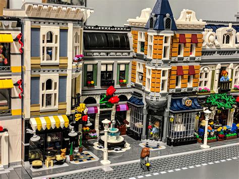 Lego Modular 的图像结果