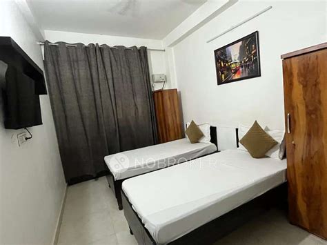 PG for FEMALE in Sector-45 for Rs 9000 available Jul 31, 2025 | noida ...