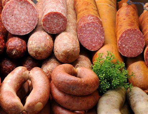 Tönnies will Bärchenwurst - und rettet diesen großen Wursthersteller ...